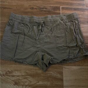 Women's Casual Olive Shorts Cute Lightweight with Pockets!